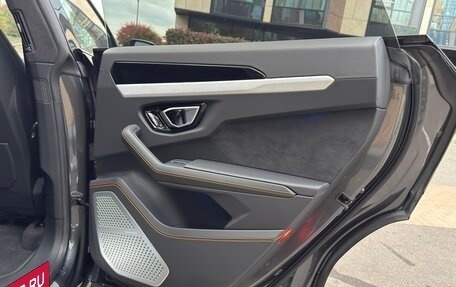 Lamborghini Urus I, 2019 год, 19 800 000 рублей, 33 фотография