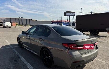 BMW 5 серия, 2021 год, 5 500 000 рублей, 3 фотография