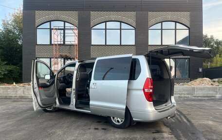 Hyundai H-1 II рестайлинг, 2008 год, 985 000 рублей, 5 фотография