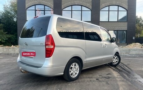 Hyundai H-1 II рестайлинг, 2008 год, 985 000 рублей, 6 фотография