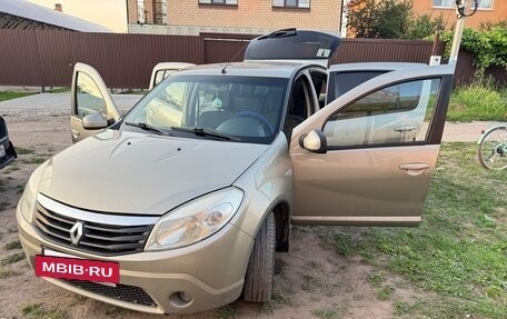 Renault Sandero I, 2010 год, 650 000 рублей, 3 фотография