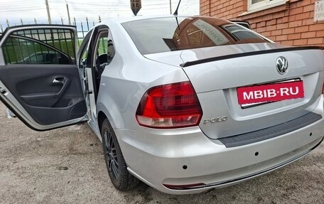 Volkswagen Polo VI (EU Market), 2016 год, 1 250 000 рублей, 11 фотография