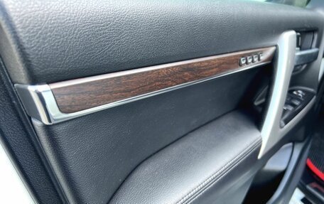 Toyota Land Cruiser 200, 2019 год, 8 890 000 рублей, 22 фотография