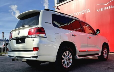 Toyota Land Cruiser 200, 2019 год, 8 890 000 рублей, 17 фотография