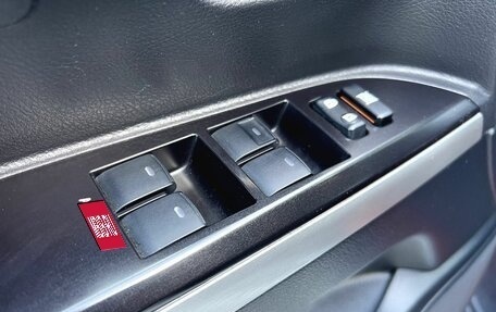 Toyota Land Cruiser 200, 2019 год, 8 890 000 рублей, 24 фотография