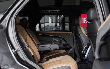 Land Rover Range Rover Sport, 2025 год, 18 900 000 рублей, 12 фотография