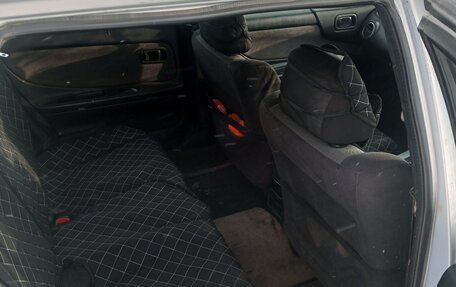 Nissan Avenir II, 2003 год, 285 000 рублей, 10 фотография