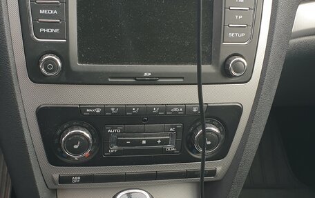 Skoda Octavia, 2012 год, 900 000 рублей, 7 фотография
