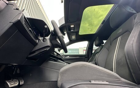 Volkswagen Golf VIII, 2022 год, 2 470 000 рублей, 8 фотография