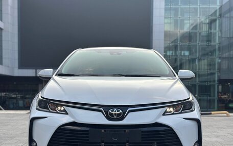 Toyota Corolla, 2022 год, 1 790 000 рублей, 2 фотография