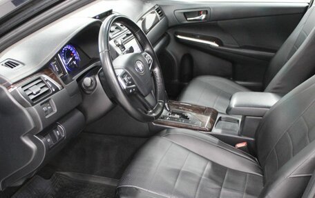 Toyota Camry, 2015 год, 1 680 000 рублей, 21 фотография
