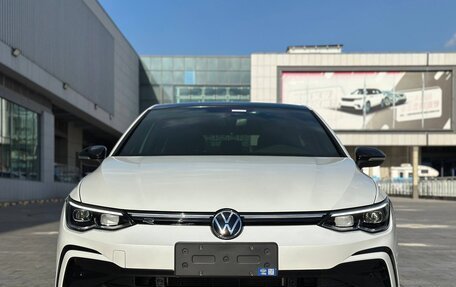 Volkswagen Golf VIII, 2022 год, 2 570 000 рублей, 2 фотография