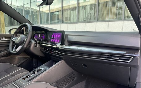 Volkswagen Golf VIII, 2022 год, 2 570 000 рублей, 7 фотография
