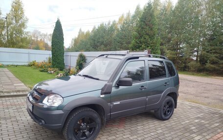 Chevrolet Niva I рестайлинг, 2014 год, 690 000 рублей, 23 фотография