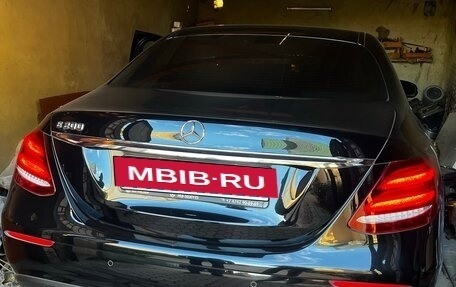 Mercedes-Benz E-Класс, 2016 год, 2 230 000 рублей, 2 фотография