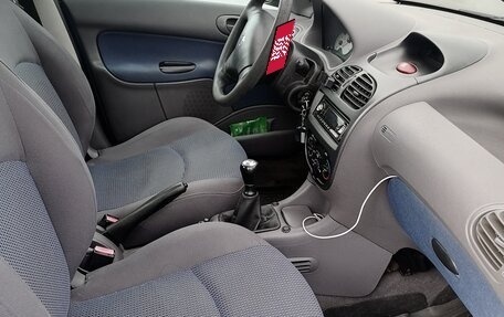 Peugeot 206, 2004 год, 234 000 рублей, 7 фотография