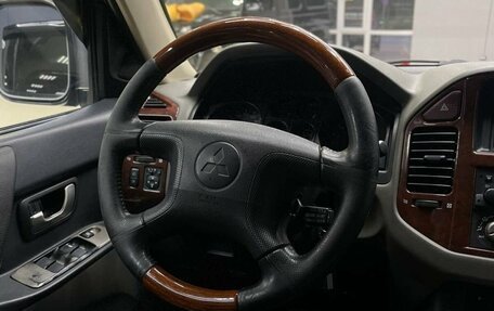 Mitsubishi Pajero III рестайлинг, 2006 год, 880 000 рублей, 11 фотография