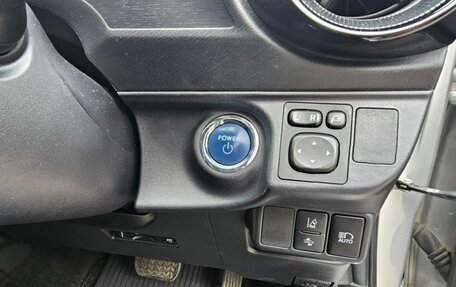 Toyota Aqua I, 2018 год, 1 200 000 рублей, 16 фотография
