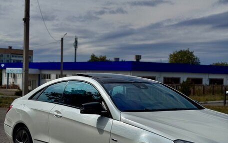 Mercedes-Benz E-Класс, 2010 год, 990 000 рублей, 11 фотография