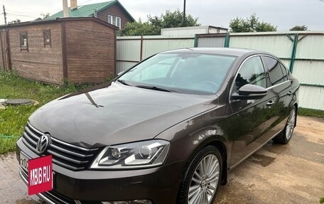 Volkswagen Passat B7, 2012 год, 1 300 000 рублей, 2 фотография