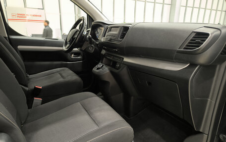 Peugeot Traveller I, 2018 год, 2 399 000 рублей, 13 фотография