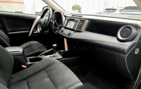 Toyota RAV4, 2014 год, 1 890 000 рублей, 13 фотография