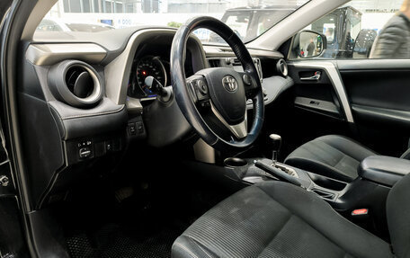 Toyota RAV4, 2014 год, 1 890 000 рублей, 20 фотография