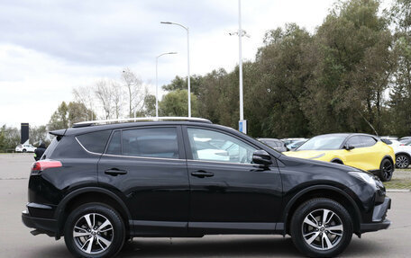 Toyota RAV4, 2018 год, 2 580 000 рублей, 4 фотография