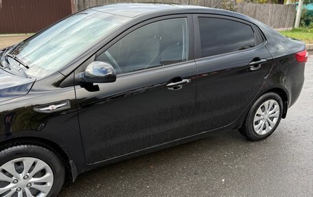 KIA Rio III рестайлинг, 2013 год, 700 000 рублей, 3 фотография