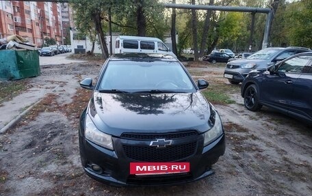 Chevrolet Cruze II, 2010 год, 595 000 рублей, 5 фотография