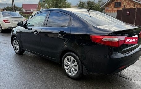 KIA Rio III рестайлинг, 2013 год, 700 000 рублей, 4 фотография