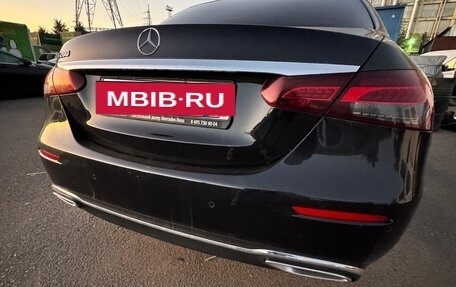 Mercedes-Benz E-Класс, 2022 год, 3 450 000 рублей, 4 фотография