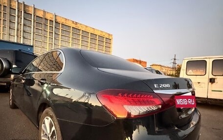 Mercedes-Benz E-Класс, 2022 год, 3 450 000 рублей, 2 фотография