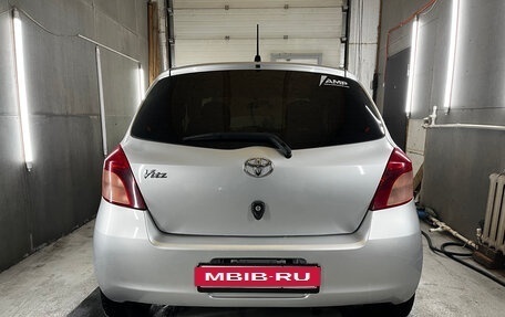 Toyota Vitz, 2005 год, 570 000 рублей, 13 фотография