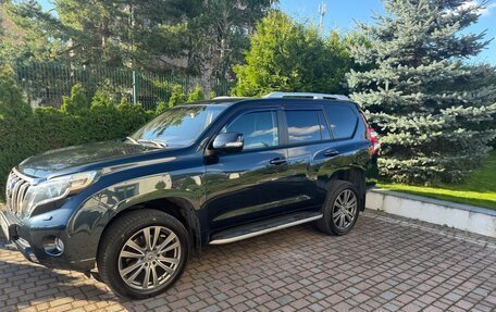 Toyota Land Cruiser Prado 150 рестайлинг 2, 2014 год, 3 400 000 рублей, 2 фотография