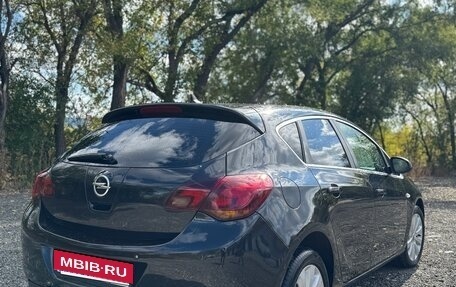 Opel Astra J, 2011 год, 650 000 рублей, 5 фотография