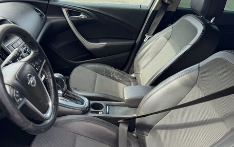 Opel Astra J, 2011 год, 650 000 рублей, 12 фотография