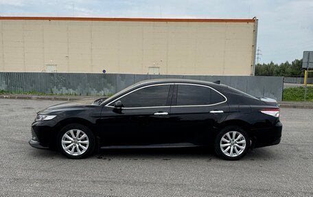 Toyota Camry, 2020 год, 2 500 000 рублей, 3 фотография