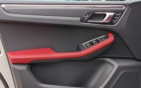 Porsche Macan I рестайлинг, 2025 год, 12 320 000 рублей, 17 фотография
