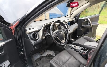 Toyota RAV4, 2015 год, 1 950 000 рублей, 8 фотография