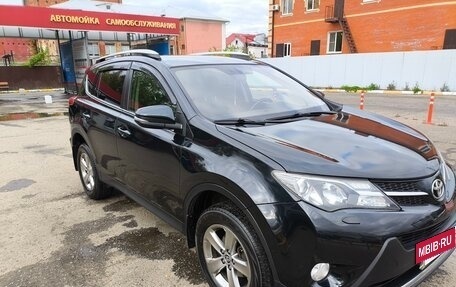 Toyota RAV4, 2015 год, 1 950 000 рублей, 3 фотография