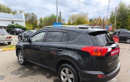 Toyota RAV4, 2015 год, 1 950 000 рублей, 6 фотография