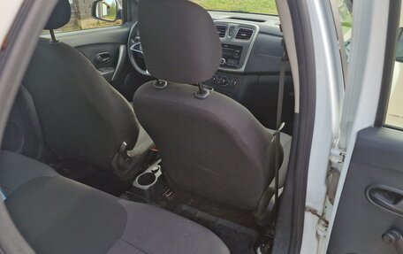 Renault Logan II, 2021 год, 585 000 рублей, 6 фотография