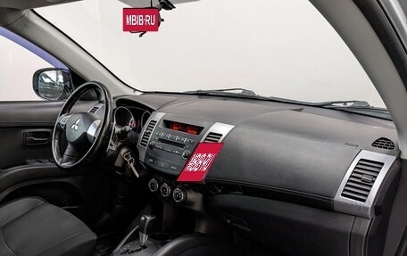 Mitsubishi Outlander III рестайлинг 3, 2011 год, 1 250 000 рублей, 13 фотография