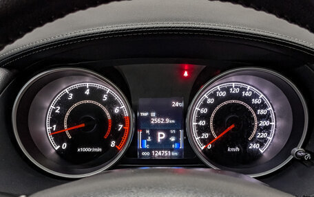 Mitsubishi Outlander III рестайлинг 3, 2011 год, 1 250 000 рублей, 16 фотография