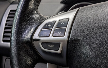 Mitsubishi Outlander III рестайлинг 3, 2011 год, 1 250 000 рублей, 24 фотография