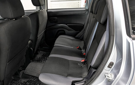 Mitsubishi Outlander III рестайлинг 3, 2011 год, 1 250 000 рублей, 18 фотография