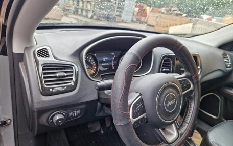 Jeep Compass II, 2020 год, 2 650 000 рублей, 10 фотография