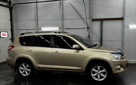 Toyota RAV4, 2012 год, 1 599 999 рублей, 16 фотография