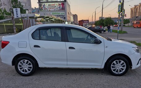 Renault Logan II, 2018 год, 670 000 рублей, 4 фотография